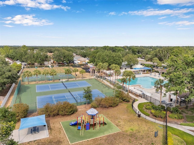 815 Sandy Trail Pl, Brandon, FL 33511 - aerial view of a pool