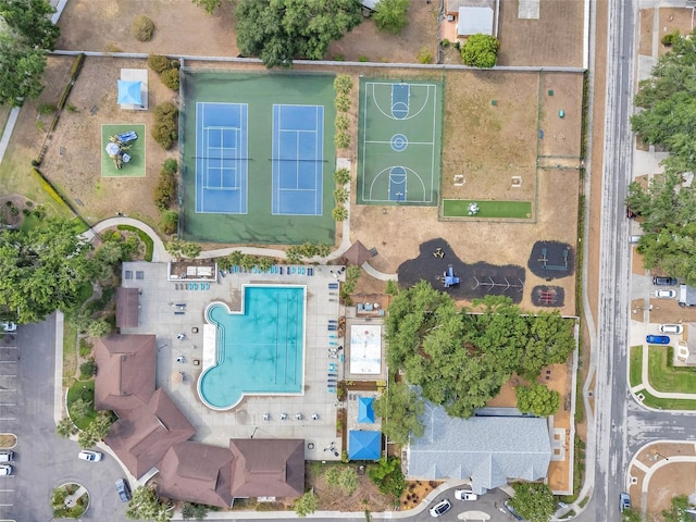 815 Sandy Trail Pl, Brandon, FL 33511 - aerial overview of property's location featuring a pool