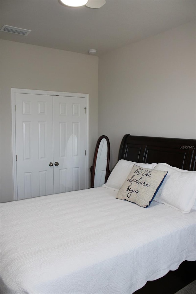 8009 Trimbelle Ter, Parrish, FL 34219 - bedroom featuring a closet