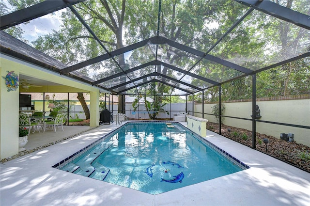 124 Barrington Dr, Brandon, FL 33511 - view of swimming pool featuring a fenced backyard, a patio area, and glass enclosure
