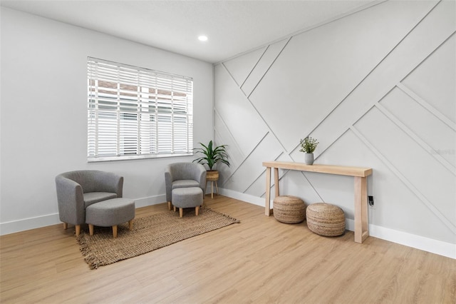 5628 Terrain De Golf Dr, Lutz, FL 33558 - living area featuring wood finished floors, baseboards, and recessed lighting
