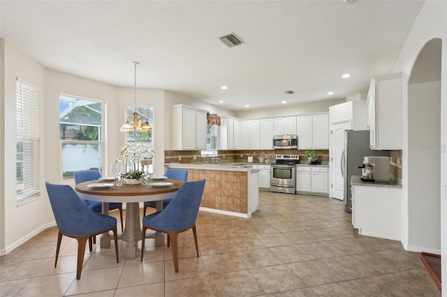 4224 Fleewell Ct, Valrico, FL 33596