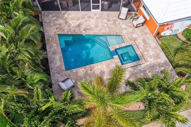 1960 Montana Ave NE, Saint Petersburg, FL 33703 - bird's eye view of a pool