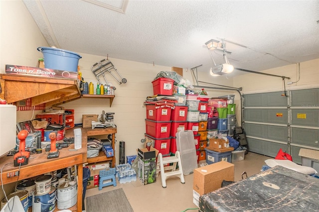 640 Lake Dexter Cir, Winter Haven, FL 33884 - garage with a garage door opener