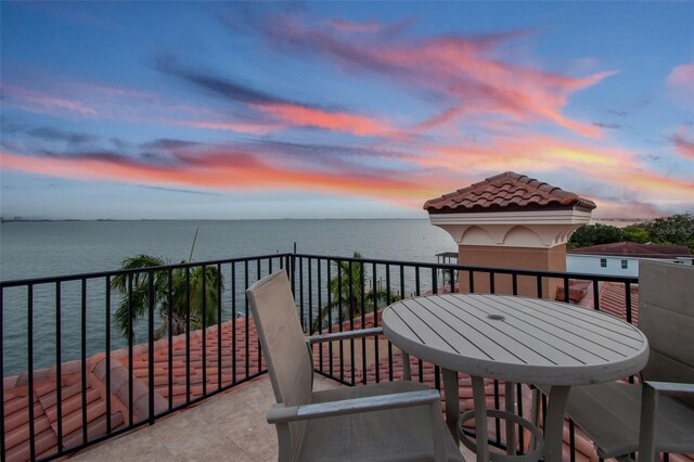5810 Mariner St, Tampa, FL 33609 - balcony at dusk with a water view