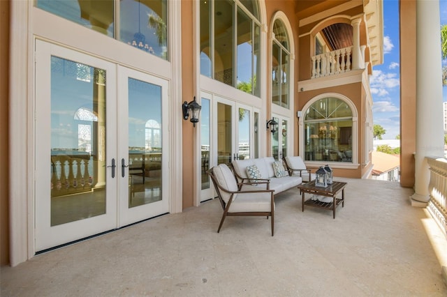 5810 Mariner St, Tampa, FL 33609 - sunroom featuring french doors