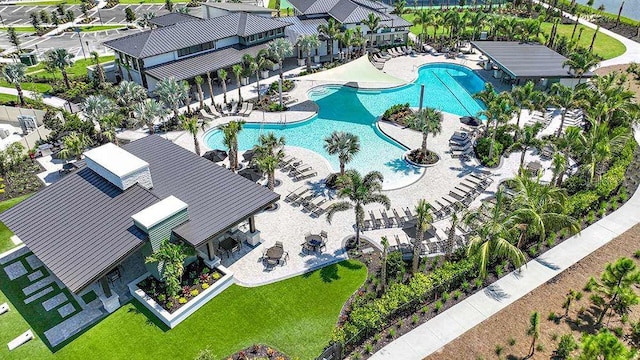bird's eye view of a pool area