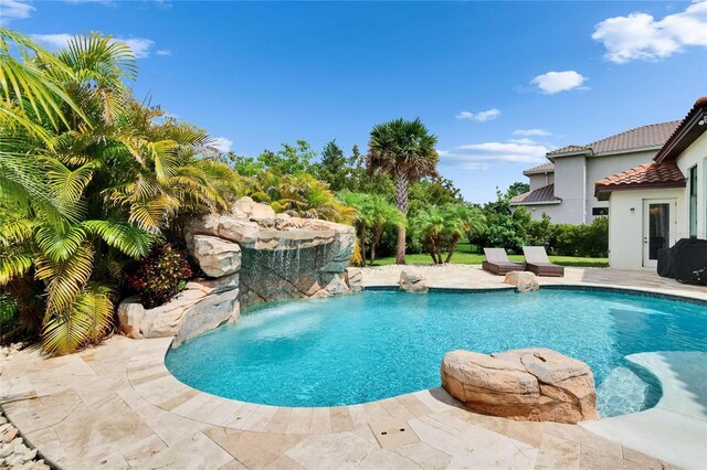 view of outdoor pool