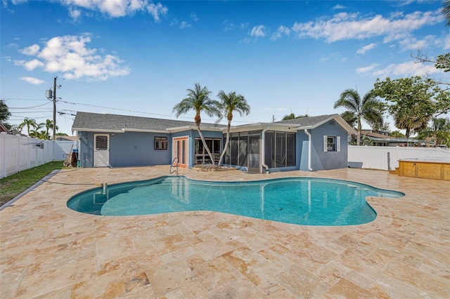 8722 Thornwood Ln, Tampa, FL 33615 - photo 7