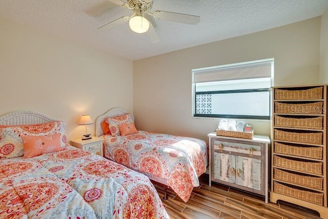 8722 Thornwood Ln, Tampa, FL 33615 - photo 27