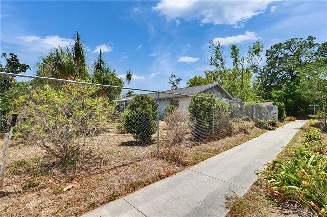 508 E Brentridge, Brandon, FL 33511 - view of property exterior with fence