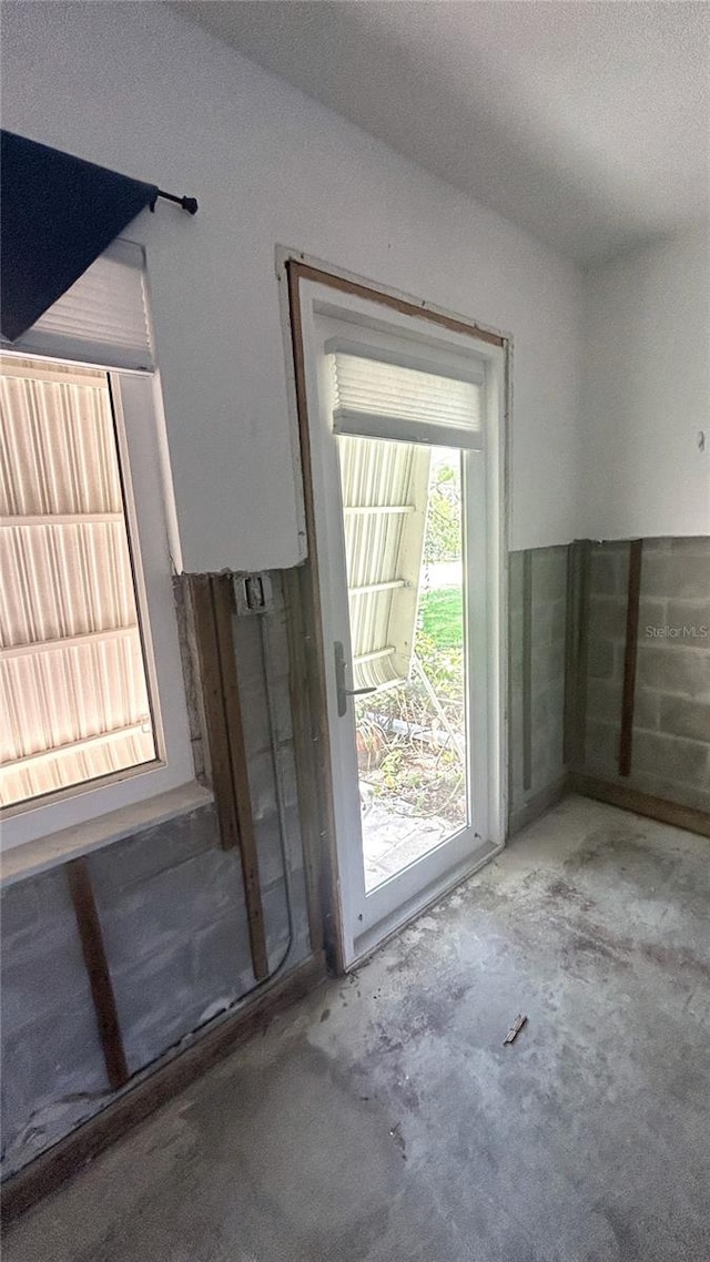 4560 Overlook Dr NE Unit 167, Saint Petersburg, FL 33703 - photo 3
