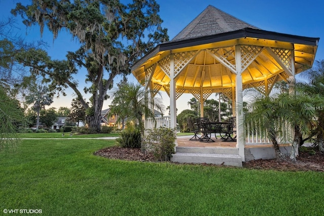 919 Ballinger Rd, Lutz, FL 33548 - surrounding community with a gazebo and a lawn