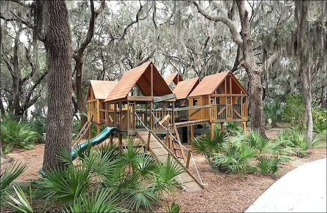 5728 Watercolor Dr, Lithia, FL 33547 - view of playground