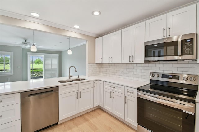 2421 Lake Point Ln, Clearwater, FL 33762 - photo 24