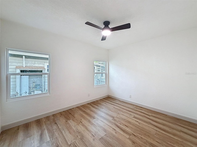 1267 Woodlawn Ter, Clearwater, FL 33755 - photo 14