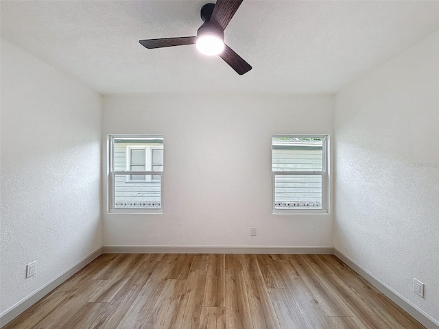1267 Woodlawn Ter, Clearwater, FL 33755 - photo 16