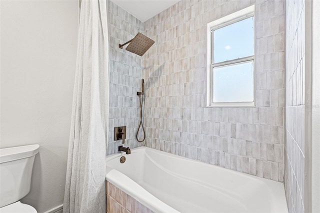 4618 Bayshore Blvd NE, Saint Petersburg, FL 33703 - bathroom featuring toilet, healthy amount of natural light, and shower / bathtub combination with curtain