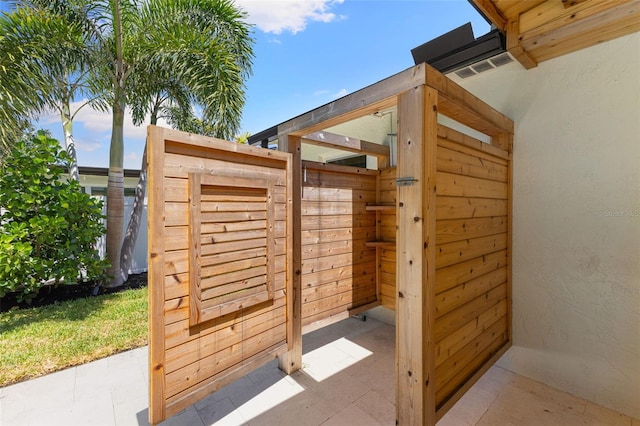 4618 Bayshore Blvd NE, Saint Petersburg, FL 33703 - view of gate