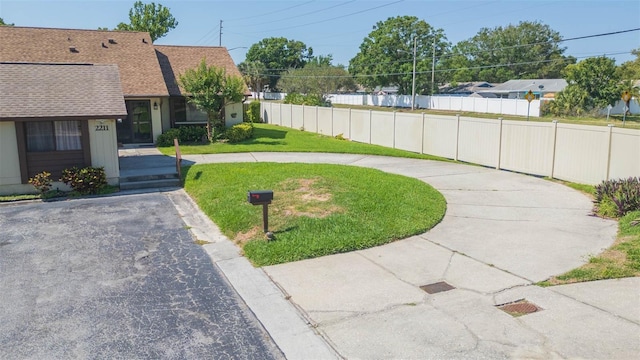 2211 Bay Berry Ln, Clearwater, FL 33763 - view of yard