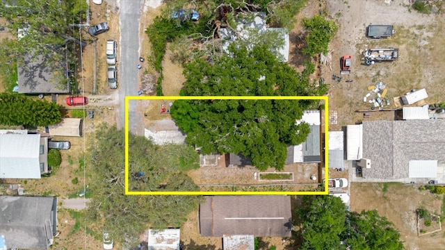 1010 Oakhill St, Seffner, FL 33584 - aerial overview of property's location featuring property parcel outlined
