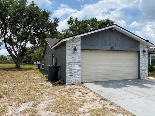 12912 Leadwood Dr, Riverview, FL 33579 - garage with concrete driveway