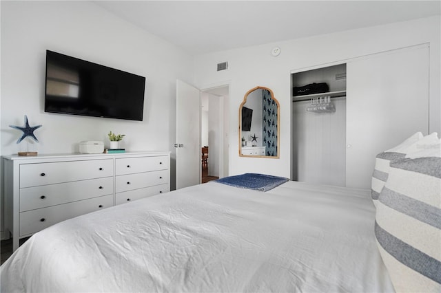 bedroom with a closet