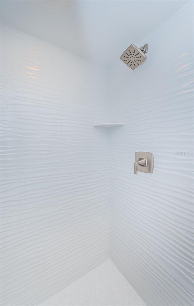 1402 Oleander Dr, Tarpon Springs, FL 34689 - bathroom view of a tile shower