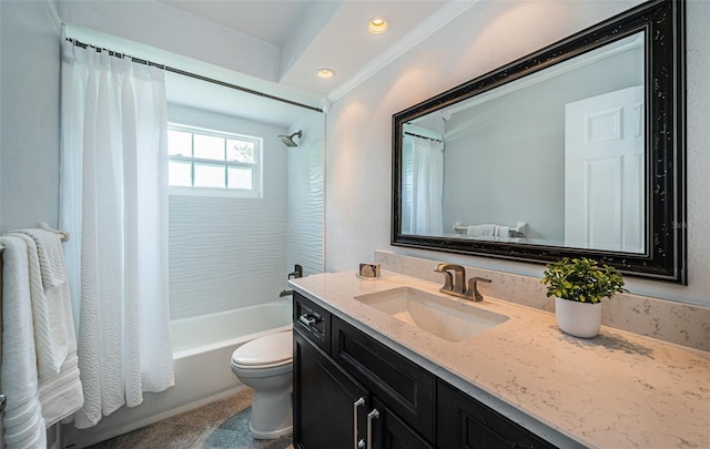 1402 Oleander Dr, Tarpon Springs, FL 34689 - full bathroom with toilet, vanity, shower / bathtub combination with curtain, and recessed lighting