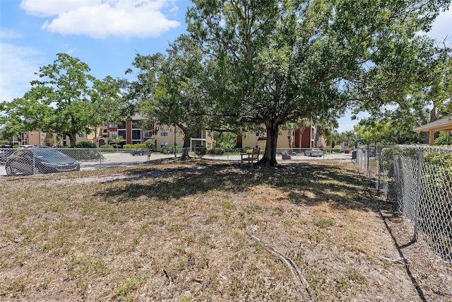 11901 4th St N Unit 8207, Saint Petersburg, FL 33716 - view of yard with fence