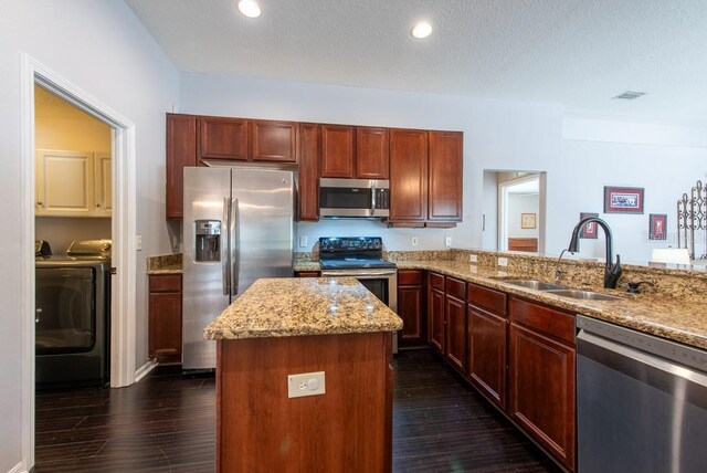 1521 Avondale Ridge Dr, Plant City, FL 33567 - photo 12