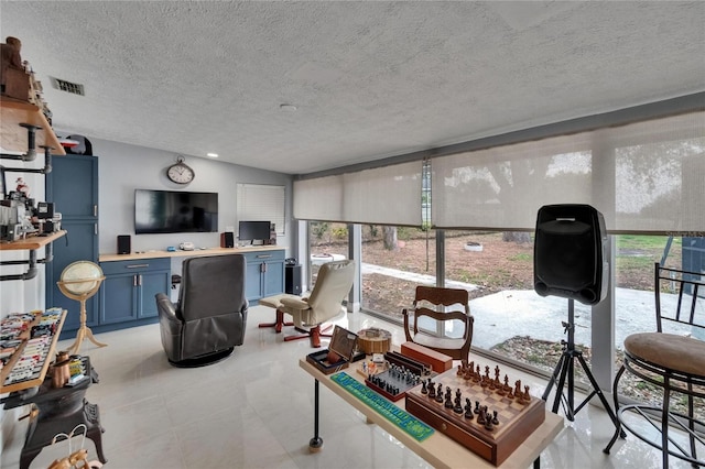 2219 Summit View Dr, Valrico, FL 33596 - view of sunroom / solarium