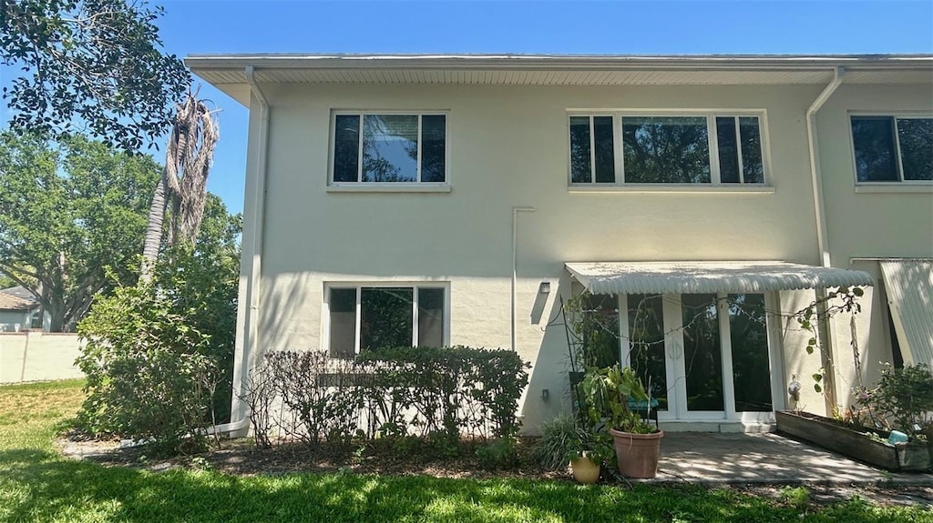 4560 Overlook Dr NE Unit 168, Saint Petersburg, FL 33703 - photo 1