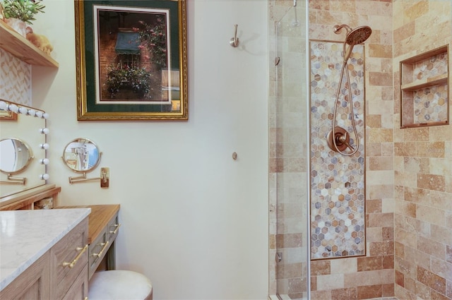 854 77th Ave N, Saint Petersburg, FL 33702 - full bathroom featuring a tile shower and vanity