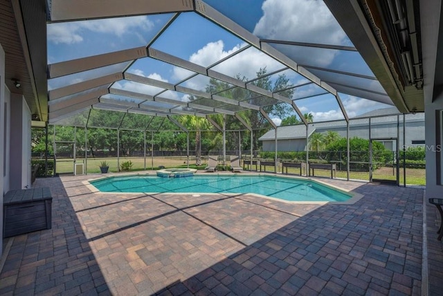 5507 Keeler Oak St, Lithia, FL 33547 - view of swimming pool with a patio area, a pool with connected hot tub, and a lanai