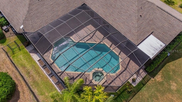 5507 Keeler Oak St, Lithia, FL 33547 - view of subject property featuring a pool area