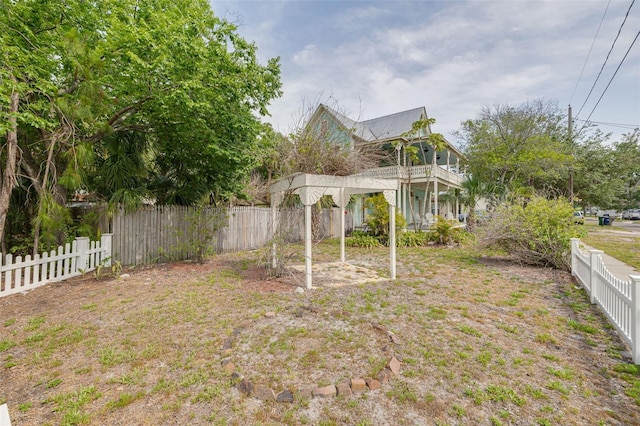 view of fenced backyard