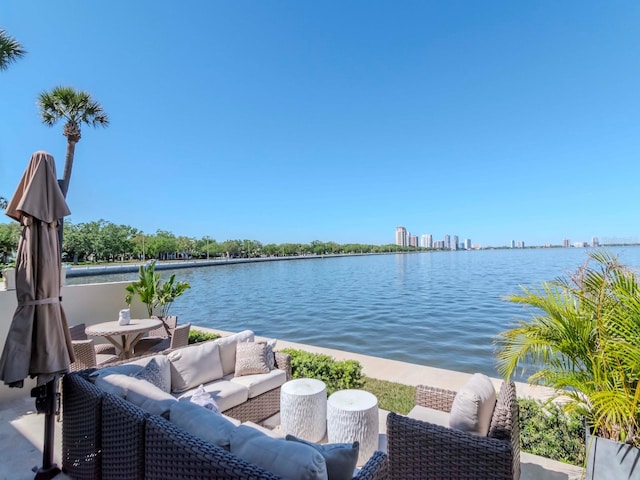 2807 W Hawthorne Rd Unit 11, Tampa, FL 33611 - water view