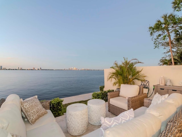 2807 W Hawthorne Rd Unit 11, Tampa, FL 33611 - water view