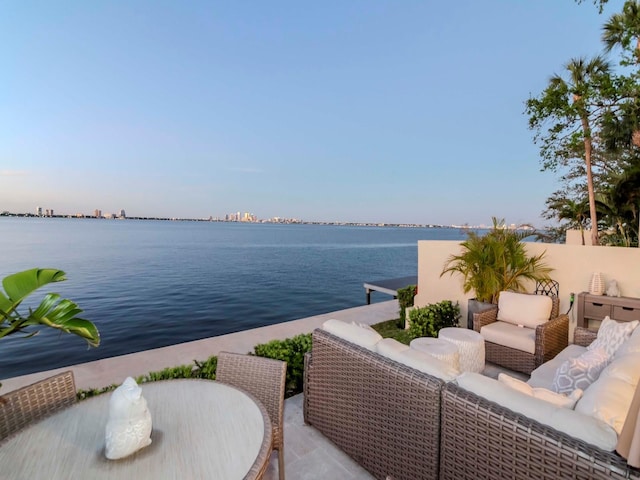 2807 W Hawthorne Rd Unit 11, Tampa, FL 33611 - water view