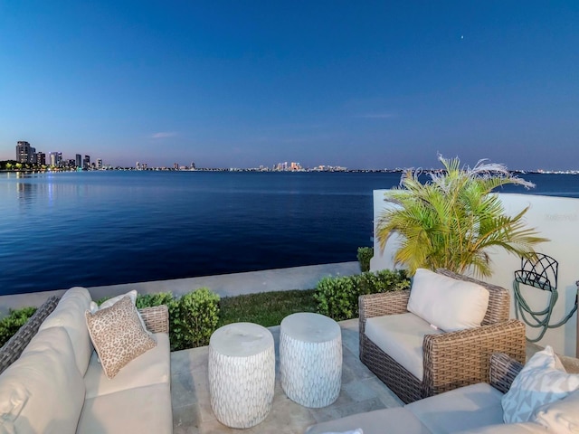 2807 W Hawthorne Rd Unit 11, Tampa, FL 33611 - water view