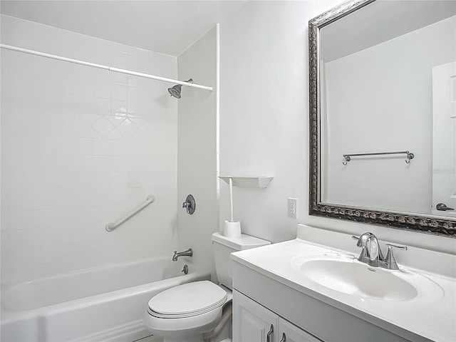 904 Desert Hills Dr, Sun City Center, FL 33573 - full bathroom featuring vanity and bathtub / shower combination