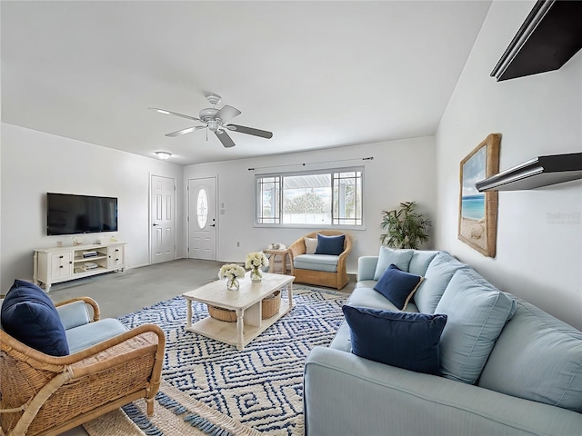 904 Desert Hills Dr, Sun City Center, FL 33573 - carpeted living room featuring a ceiling fan