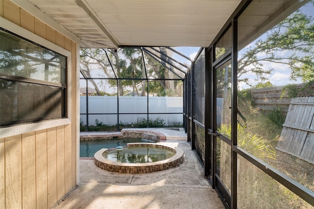504 Casas Bonitas Dr, Nokomis, FL 34275 - sunroom featuring a hot tub