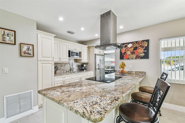 8006 Tanglewood Ln, Tampa, FL 33615 - photo 15