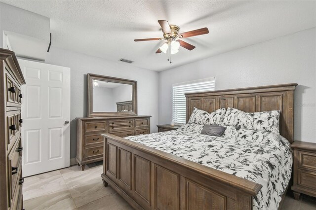 8006 Tanglewood Ln, Tampa, FL 33615 - photo 27