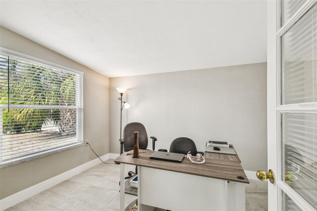 8006 Tanglewood Ln, Tampa, FL 33615 - photo 31