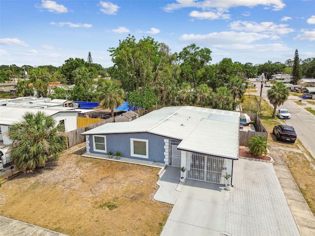 8006 Tanglewood Ln, Tampa, FL 33615 - photo 52