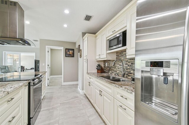 8006 Tanglewood Ln, Tampa, FL 33615 - photo 5