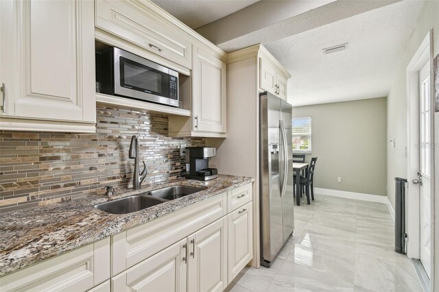 8006 Tanglewood Ln, Tampa, FL 33615 - photo 8